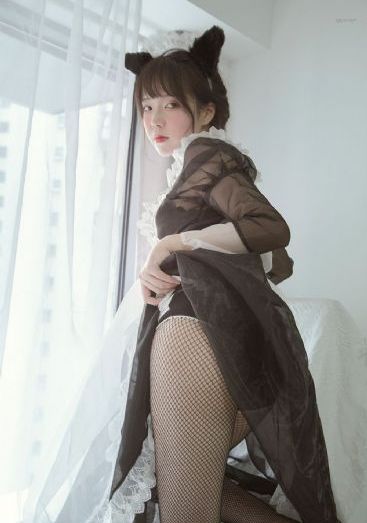 卡芙卡被扒开腿狂动漫