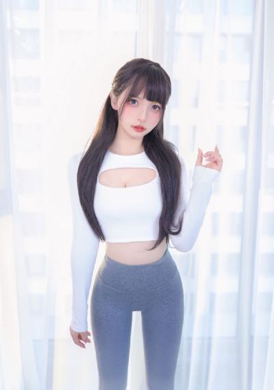 我在游戏里被各种h