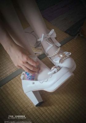 裙子下是野兽