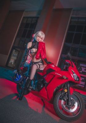 《课中坏事》无删减